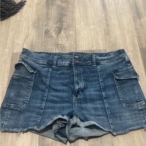 American Eagle Denim Cargo-Style Women’s Shorts - Blue